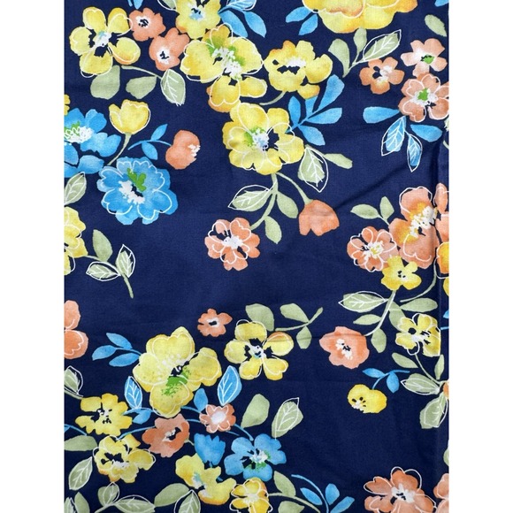 Scrub HQ Womens Plus Size Scrub Top Navy Blue Short With Vibrant Floral Design - Picture 8 of 10